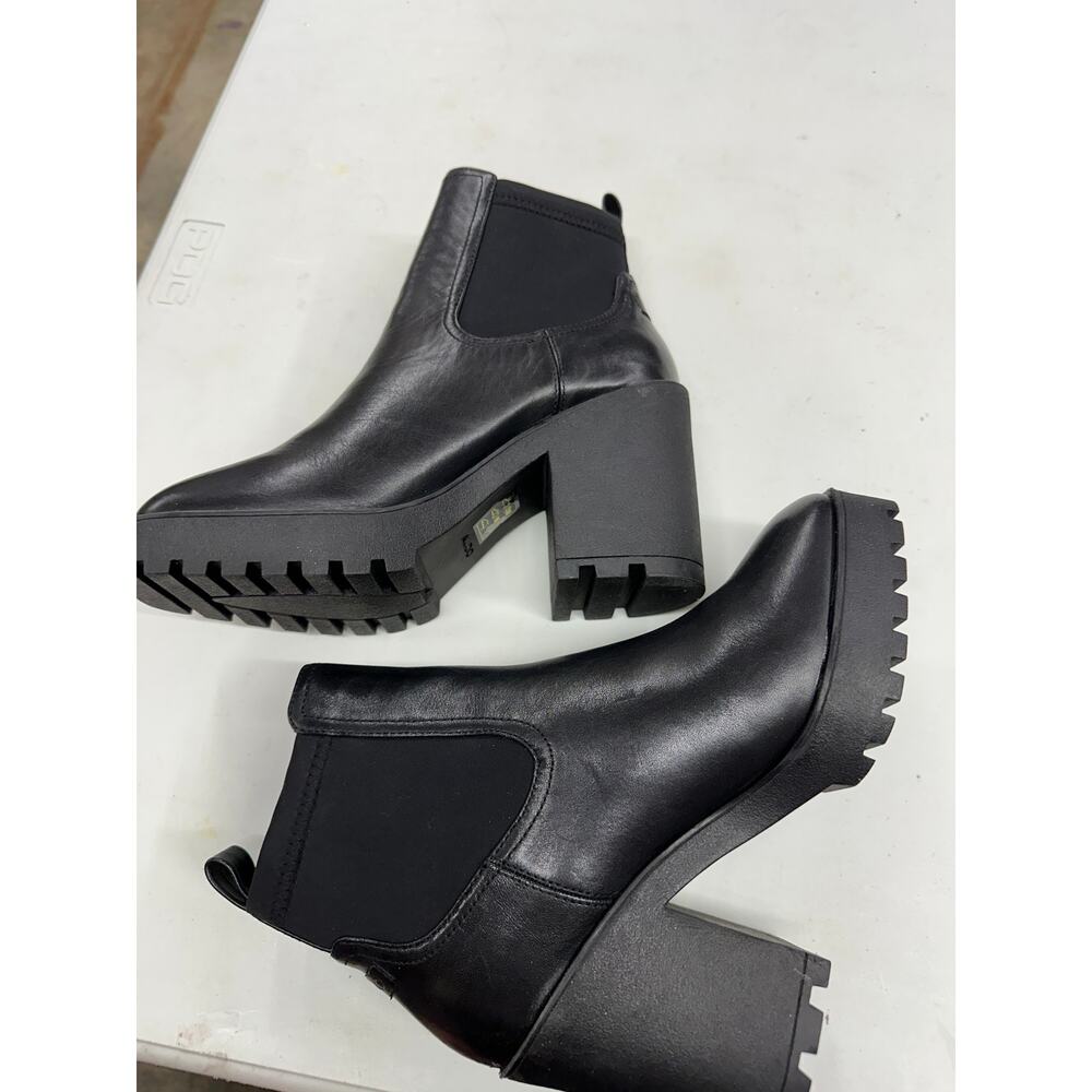 Aldo Black Chetta Chelsea boot Women Sz 6.5 Chetta Lug Sole Minimal Everyday - Picture 3 of 8